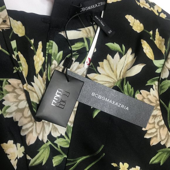 NWT BCBGMAXAZRIA Long Sleeve V-Neck Jumpsuit - Picture 11 of 11